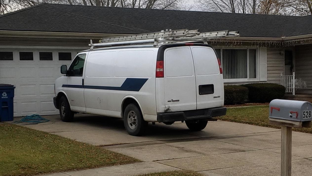 Commercial auto insurance for service vans and small fleets