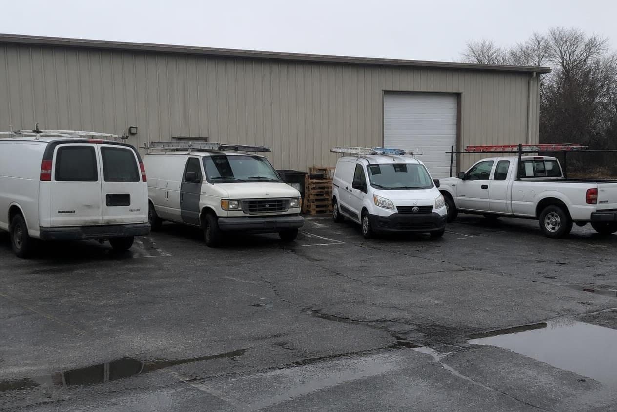 Commercial fleet insurance for 3 to 25 vehicle service businesses